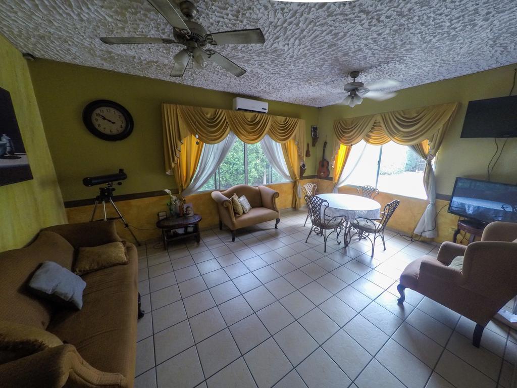 Hotel Casa Maria San Pedro Sula Kültér fotó